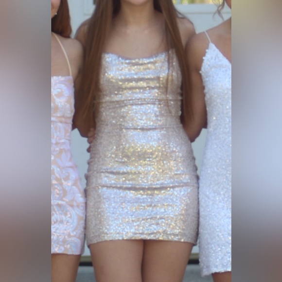 windsor homecoming dress. size 6. champagne/gold color - Picture 5 of 7